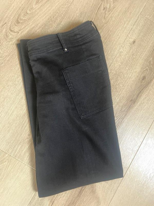 Zara buxur svartar