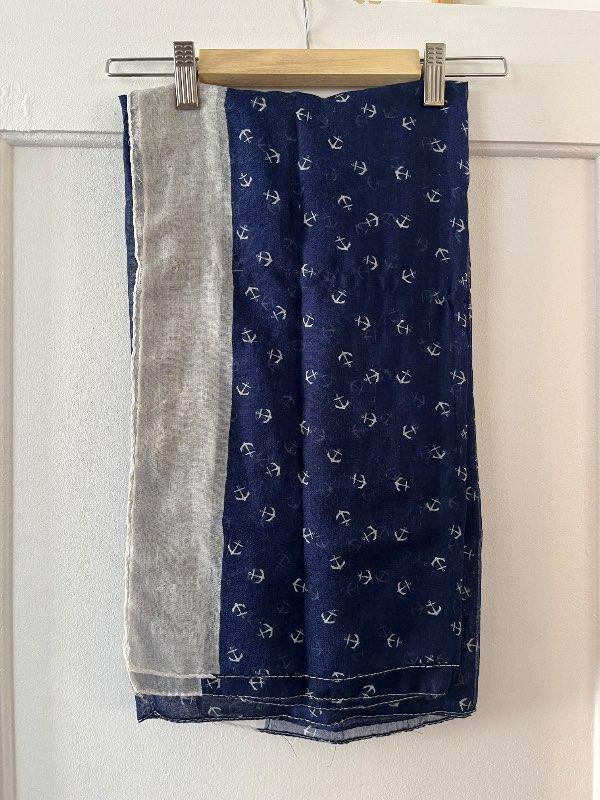 akkeri trefill / anchor scarf