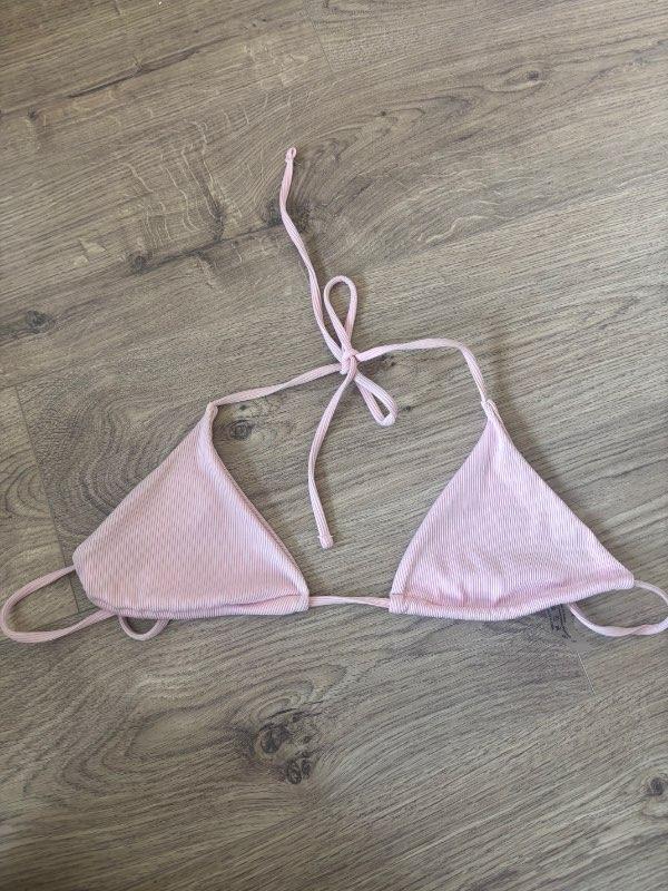 bleikur bikinitoppur