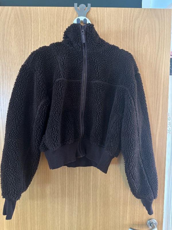 brúnn mjúkur jakki H&M