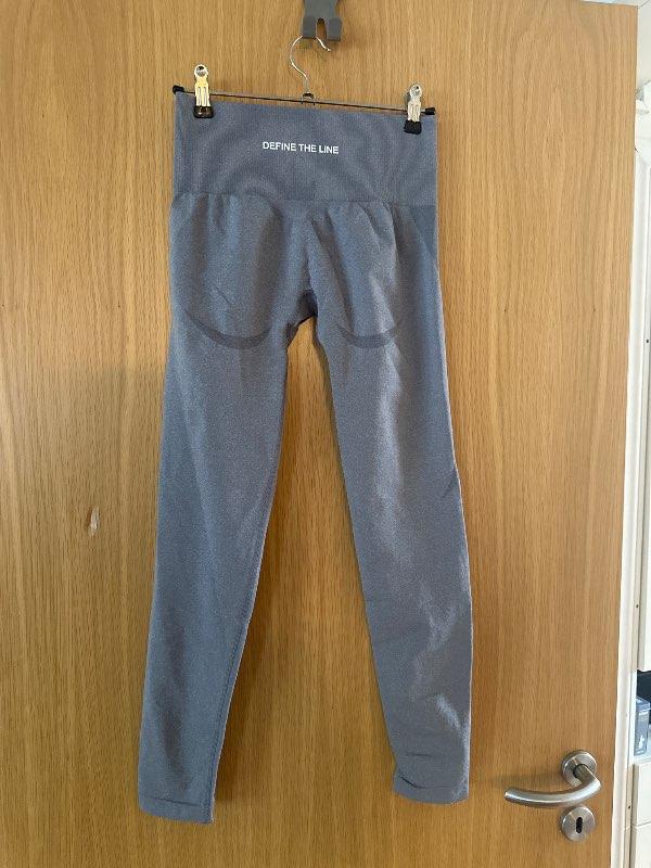 gráar leggings define the line