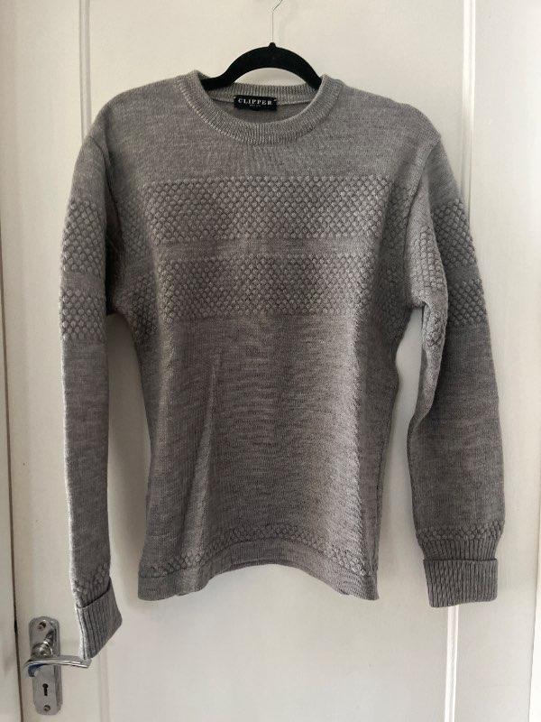 Grá ull peysa / grey wool sweater