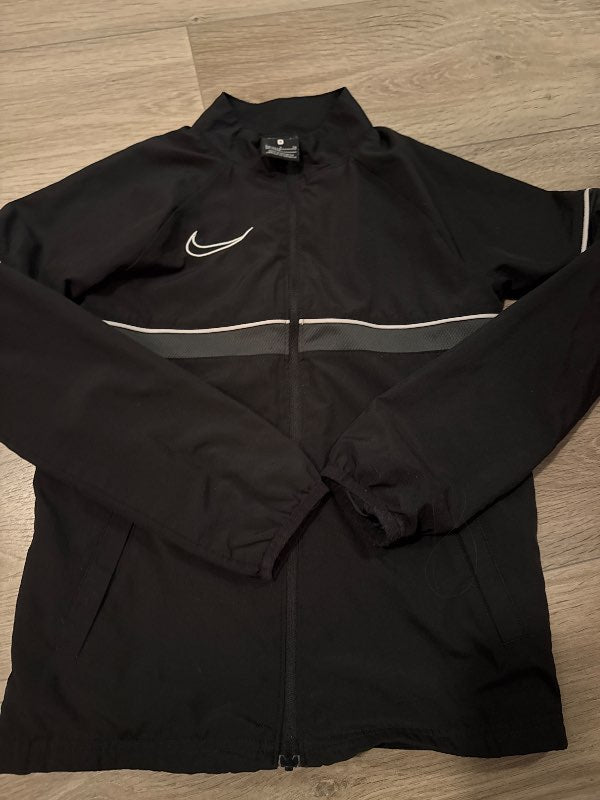 Nike svartur jakki