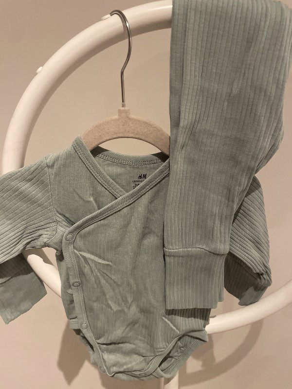 HM samfella og buxur