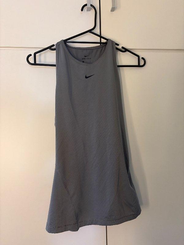 nike hlýrabolur