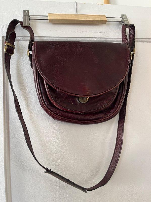 lítil rauð handtaska / small red handbag