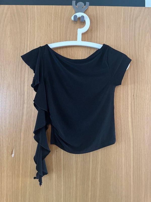 svartur bolur Gina tricot