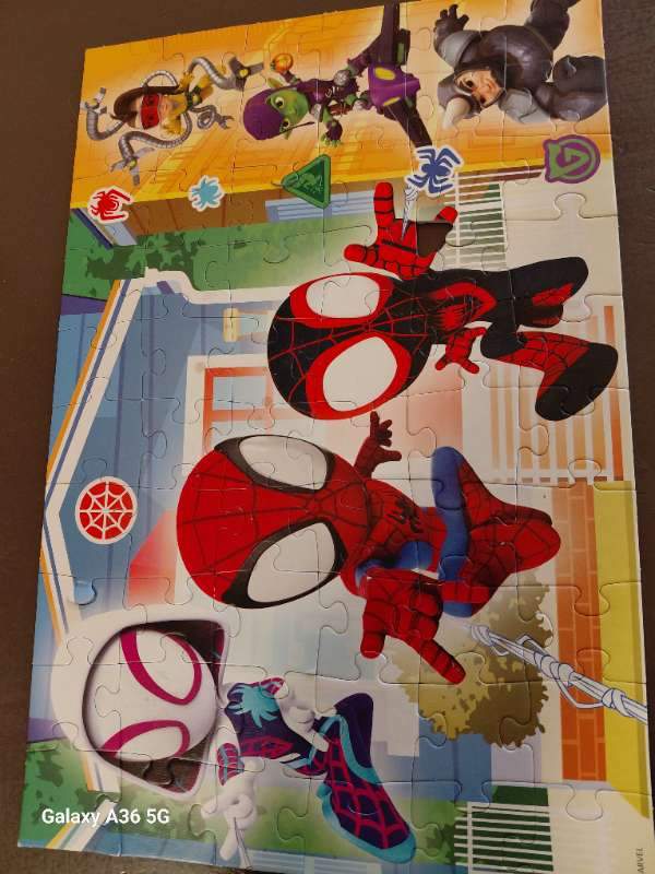 60 bita púsl - spiderman, vantar bút á eitt púsl