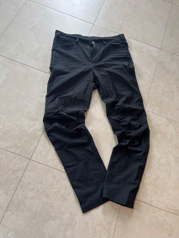 66 göngubuxur svartar