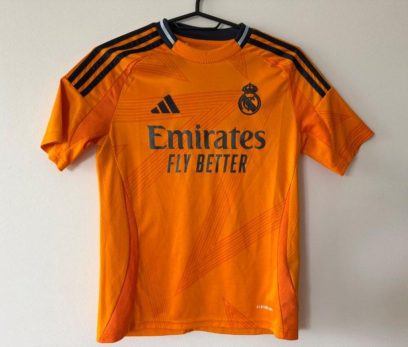 Adidas RM treyja