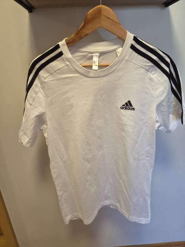 Adidas bolur hvítur
