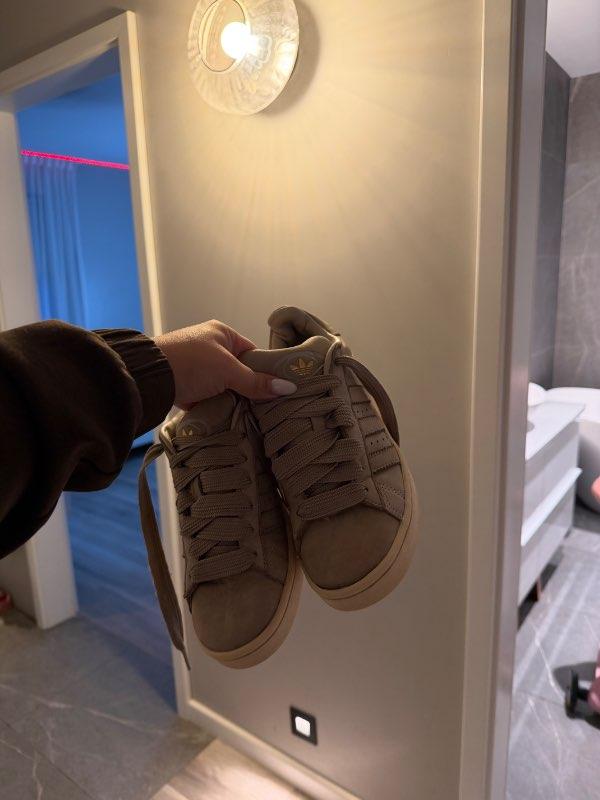 Adidas campus