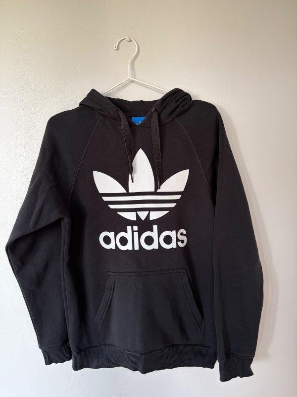 Adidas hettupeysa