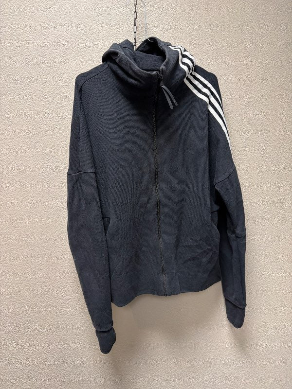 Adidas peysa