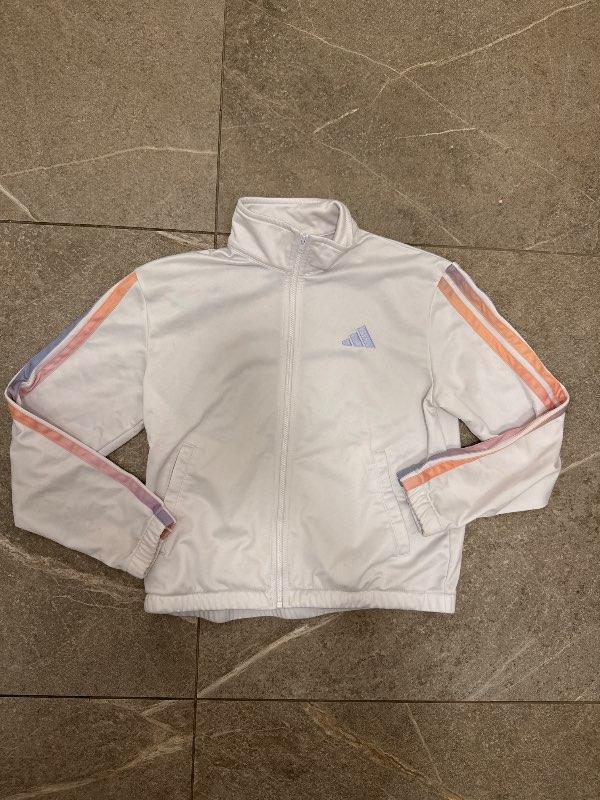 Adidas peysa hvít