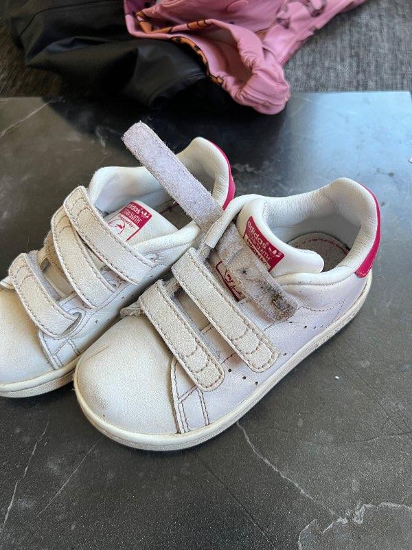 Adidas skór