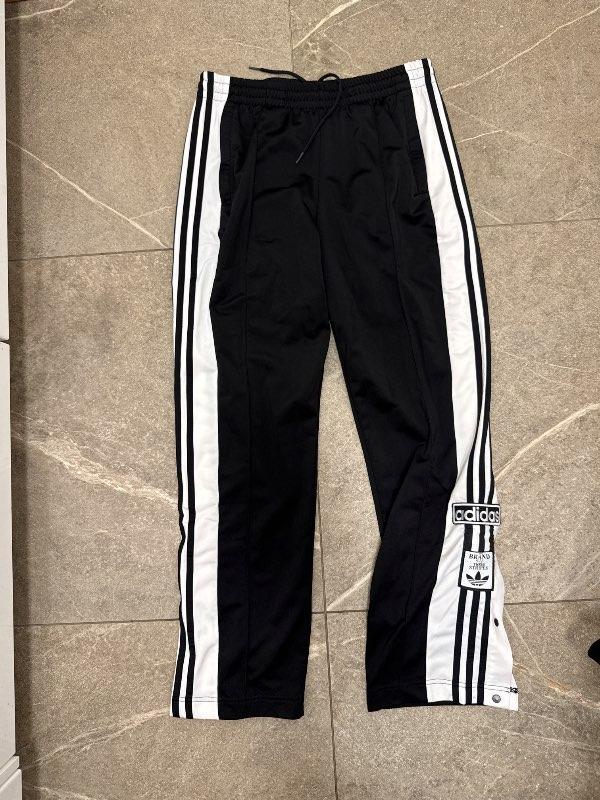 Adidas smellubuxur