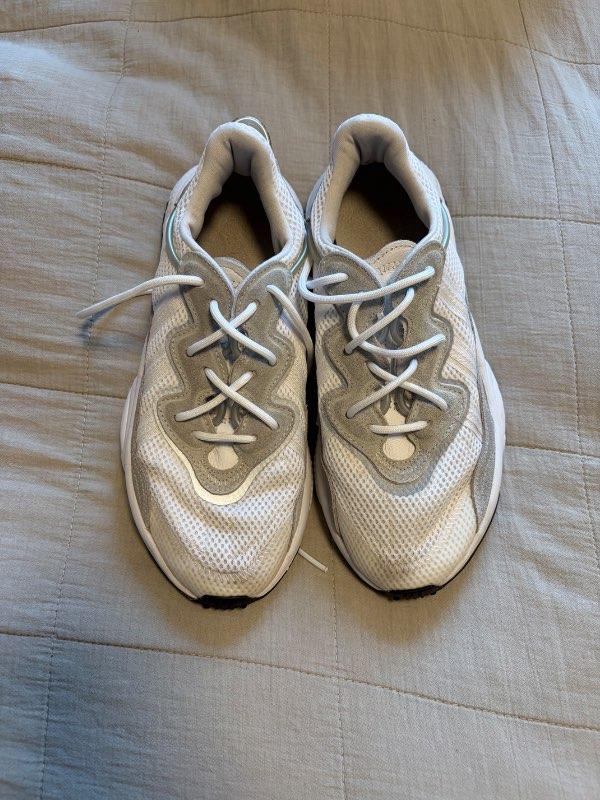Adidas strigaskór