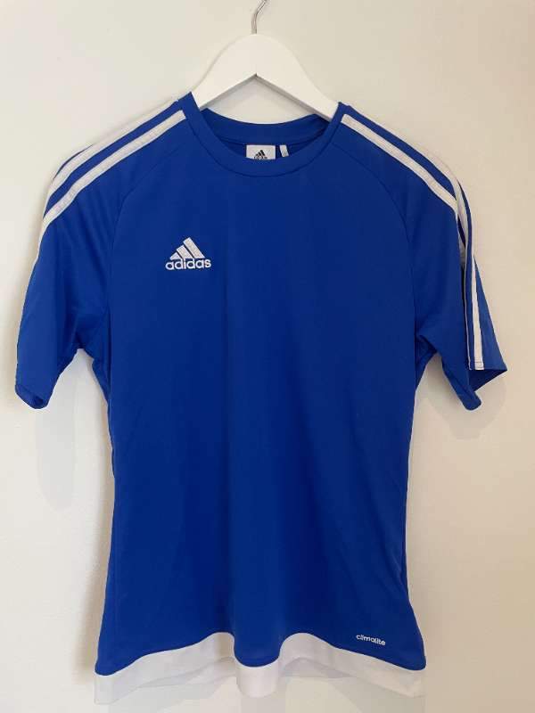 Adidas stuttermabolur