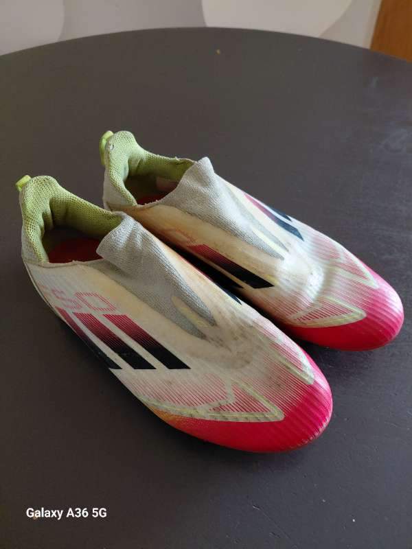 Adidas takkaskór