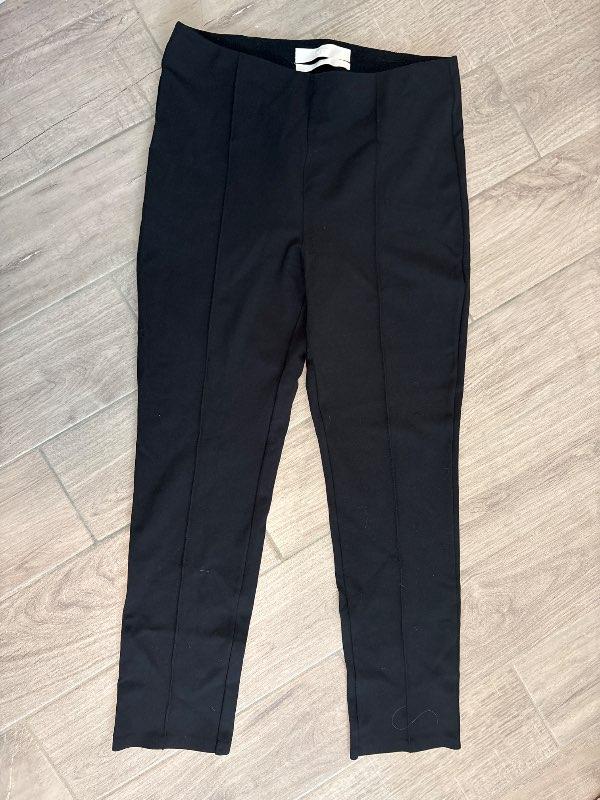 Ami’n svartar joggings buxur