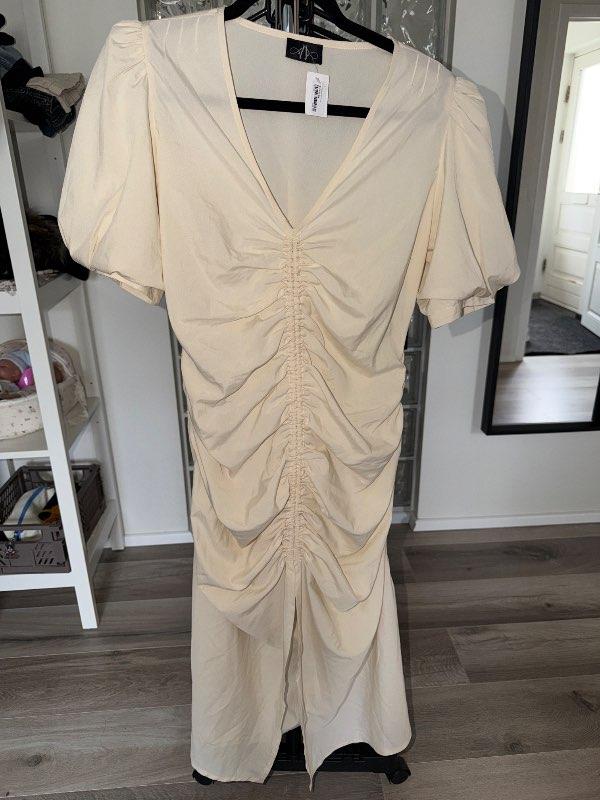 Andrea kjóll beige