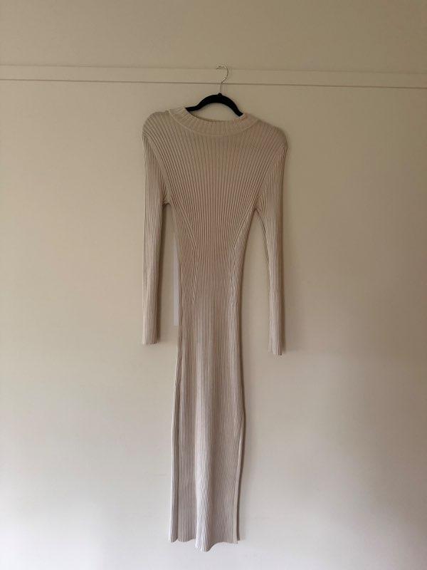 Beige ribbed maxi kjóll