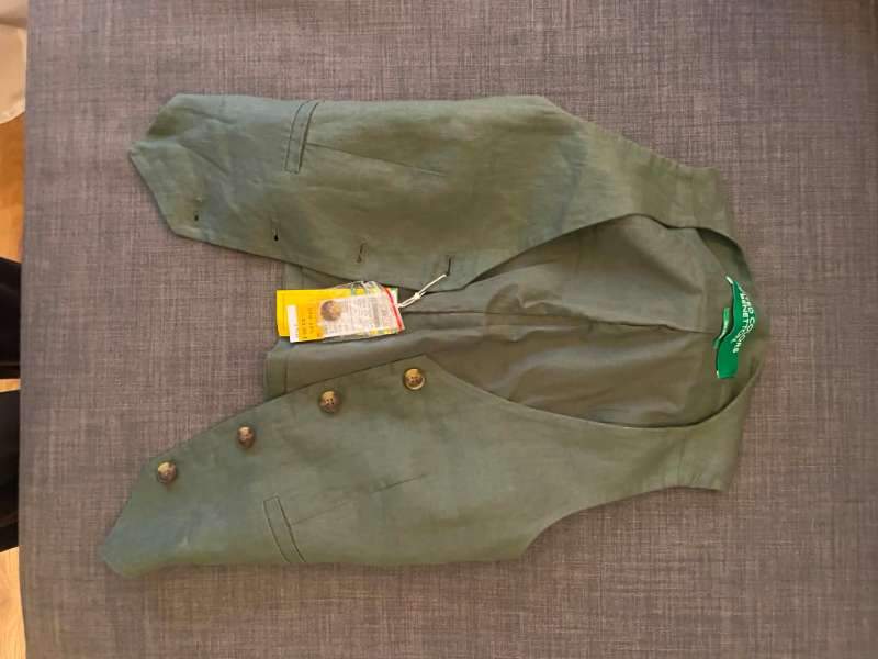Benetton vesti ónotað