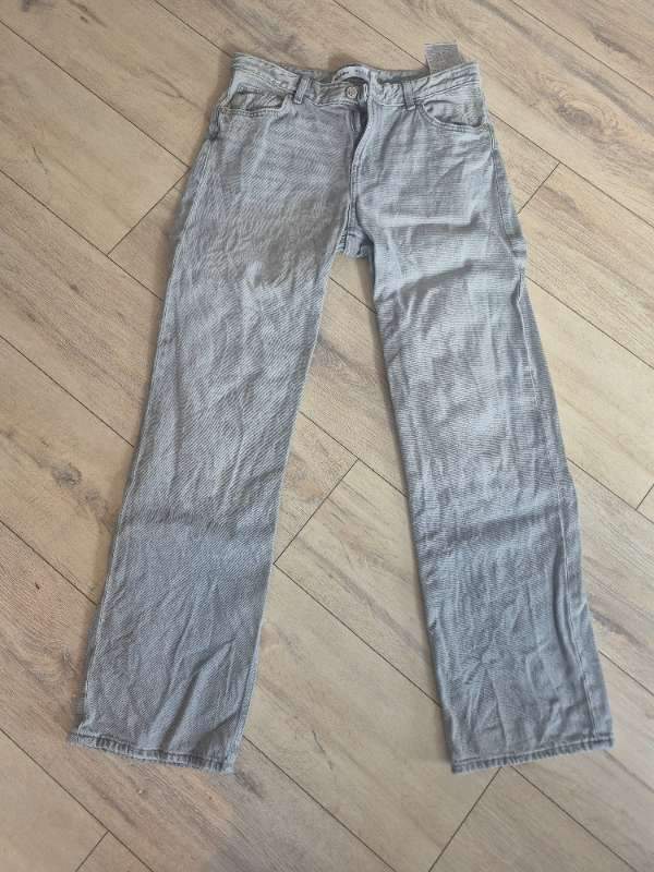 Bershka gallabuxur gráar