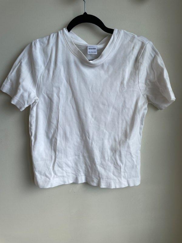 Bershka hvítur stuttermabolur
