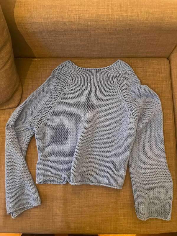 Blá massimo dutti peysa