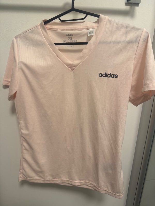Bleikur Adidas