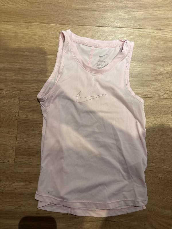 Bleikur nike hlita