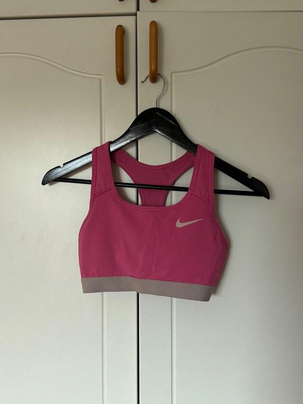 Bleikur nike toppur