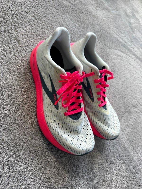 Brooks Hyperion Tempo