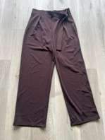 Brúnar H&M buxur beinar