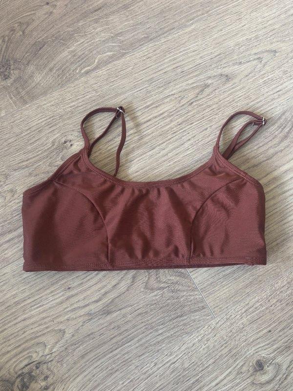 Brúnn bikini toppur