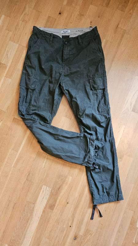 Carhartt vinnubuxur