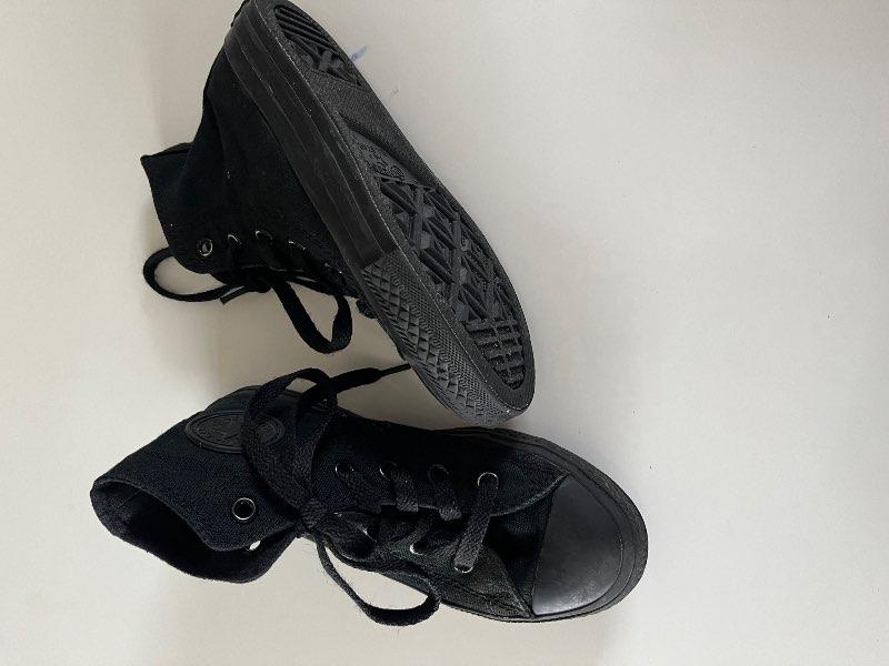 Converse svartir skór