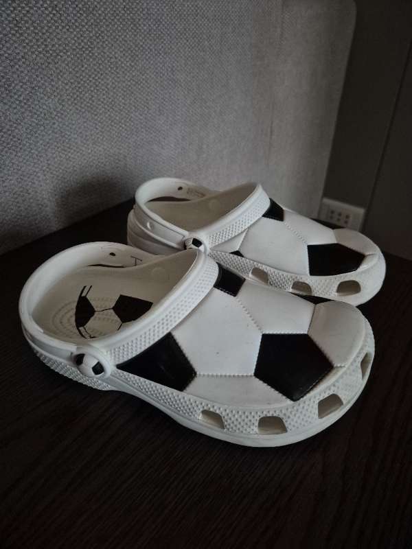 Crocs