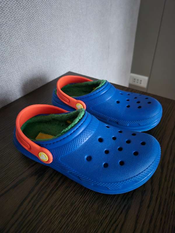 Crocs