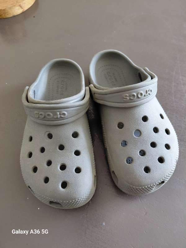 Crocs - steingráir