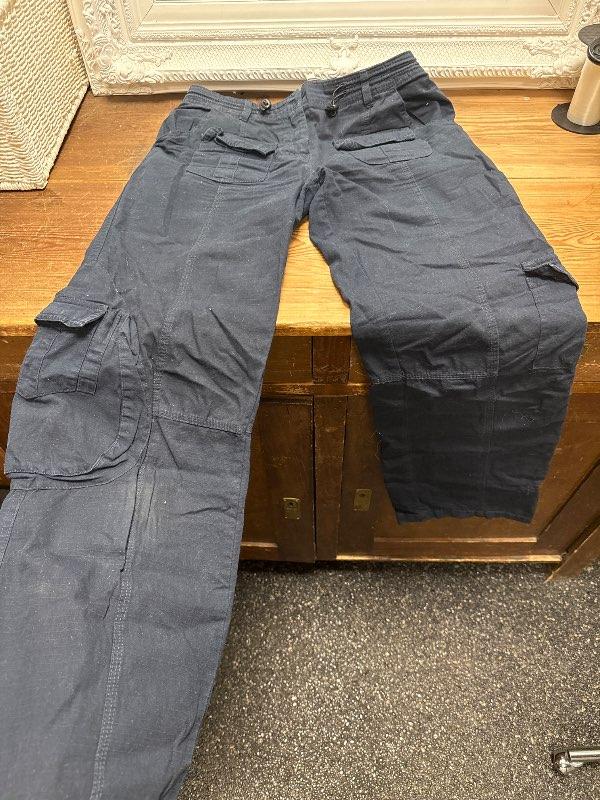 Dökk blár cargo buxur brandy Melville