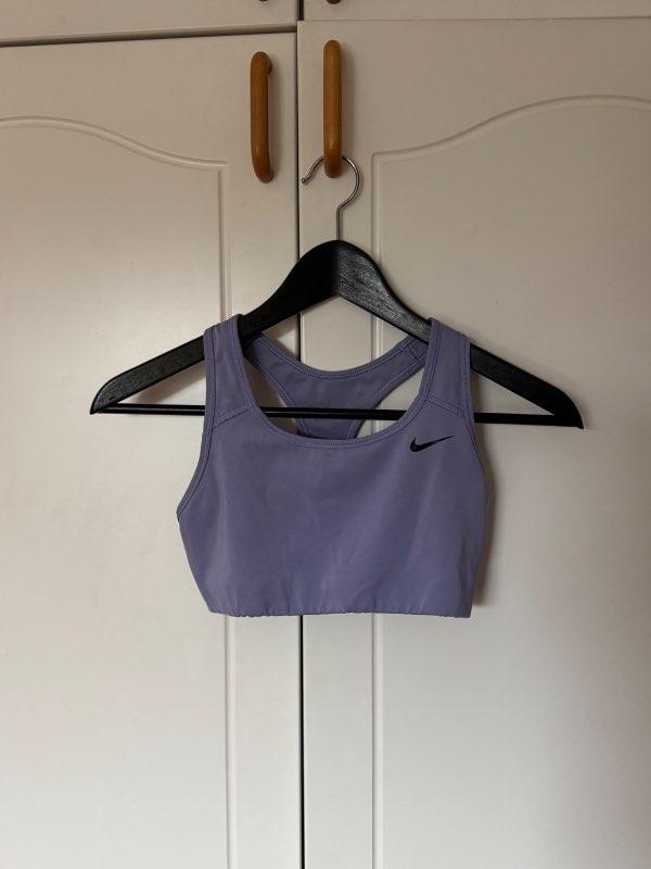 Fjólublár nike toppur