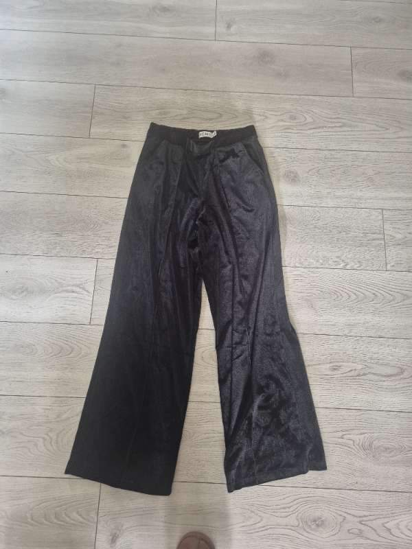Flauels svartar sparibuxur