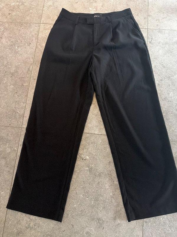 GT svartar buxur 40