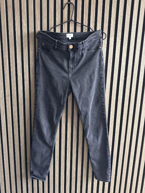 Gallabuxur River Island Teygjanlegar