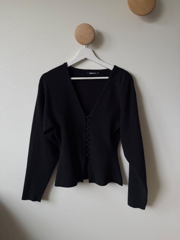 Gina Tricot peysa