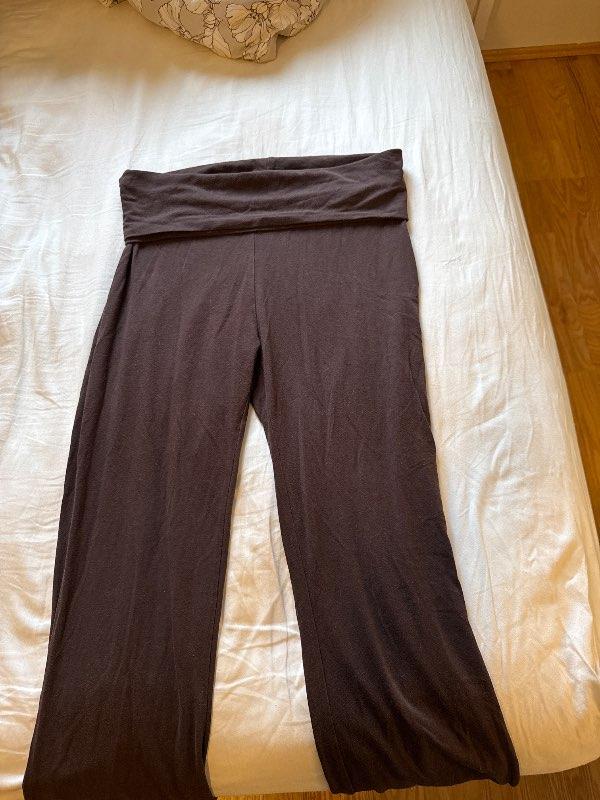Gina tricot buxur brúnar