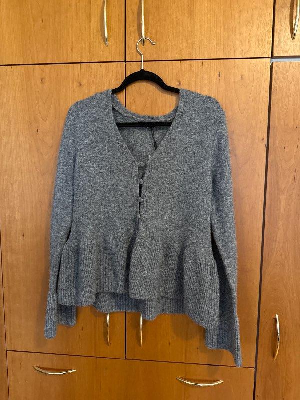 Gina tricot peysa